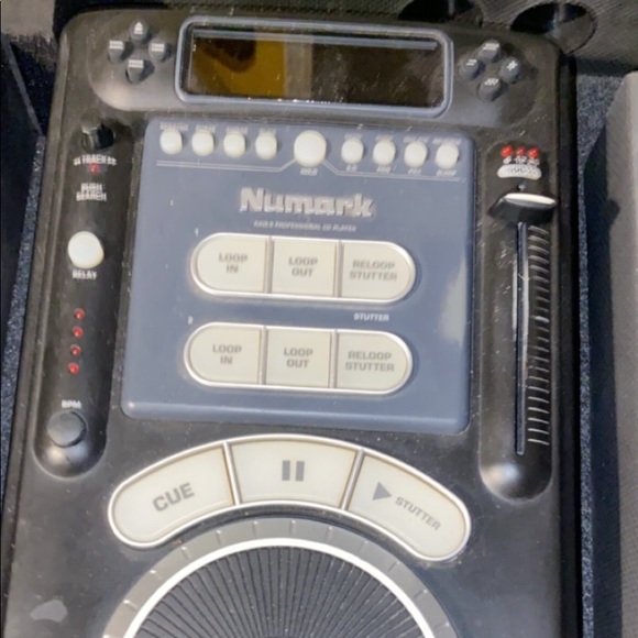 Numark dj set - Picture 2 of 3